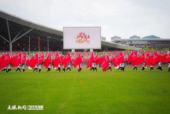 记者表示，埃切维里目前的合同中有2500万欧元的解约金，不过河床目前的计划是和球员续约，然后把他的解约金提高到5000万欧元。